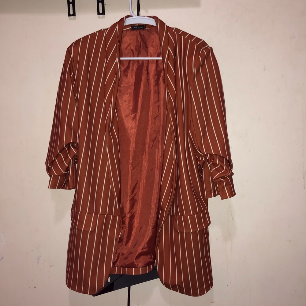 Suit - Picture 2 of 2